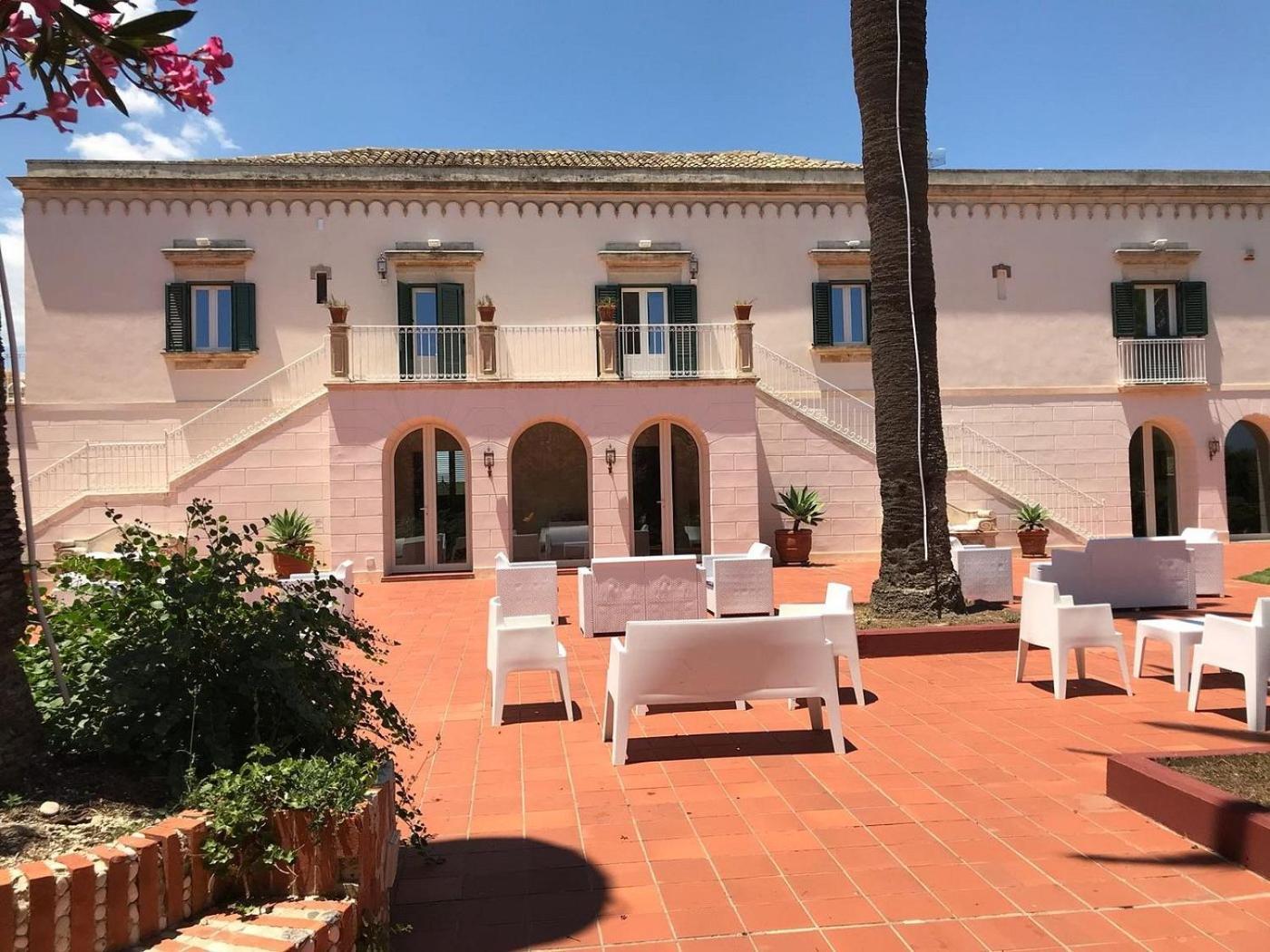 Isola Charm B&B - A Historic Villa Near Punta Del Pero Beach Syracuse ภายนอก รูปภาพ