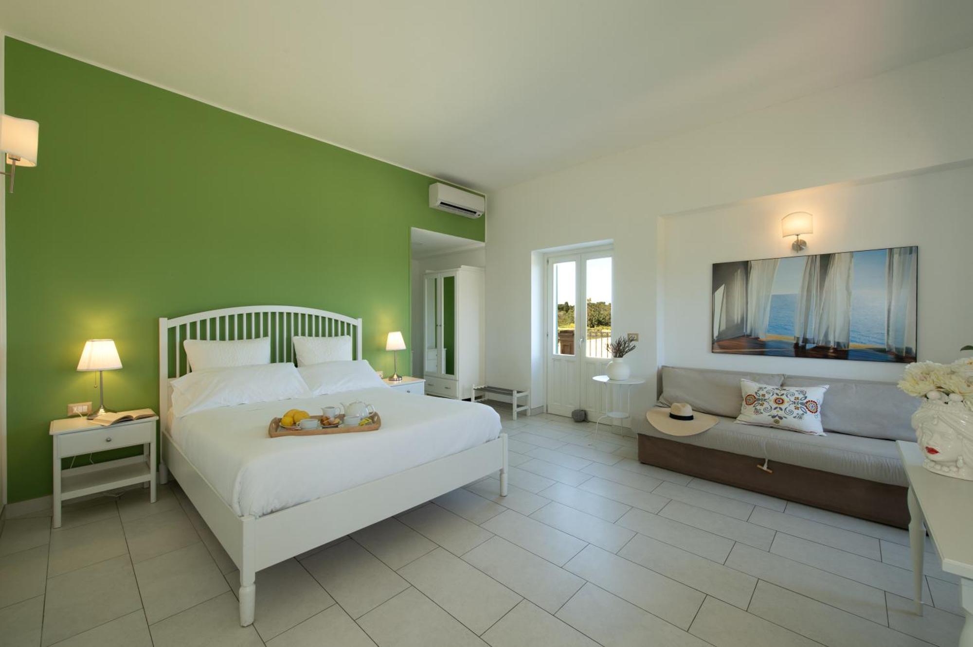 Isola Charm B&B - A Historic Villa Near Punta Del Pero Beach Syracuse ภายนอก รูปภาพ