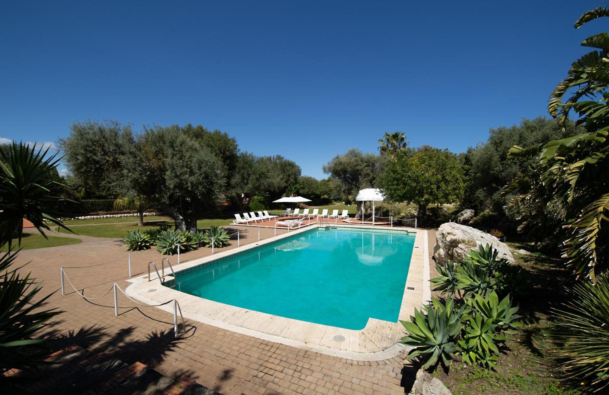 Isola Charm B&B - A Historic Villa Near Punta Del Pero Beach Syracuse ภายนอก รูปภาพ