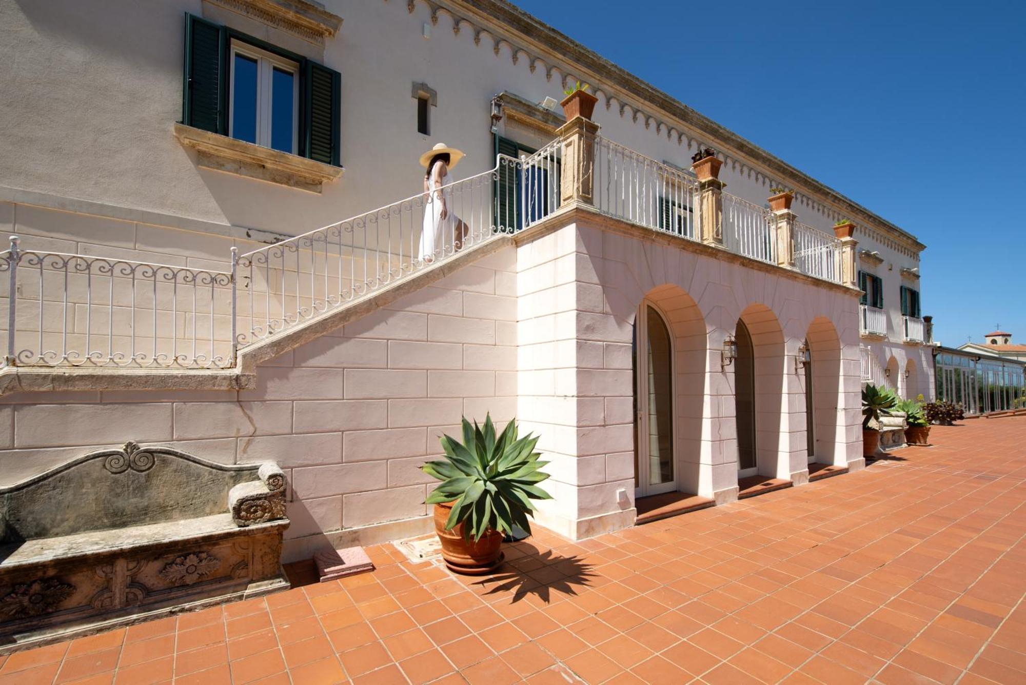 Isola Charm B&B - A Historic Villa Near Punta Del Pero Beach Syracuse ภายนอก รูปภาพ