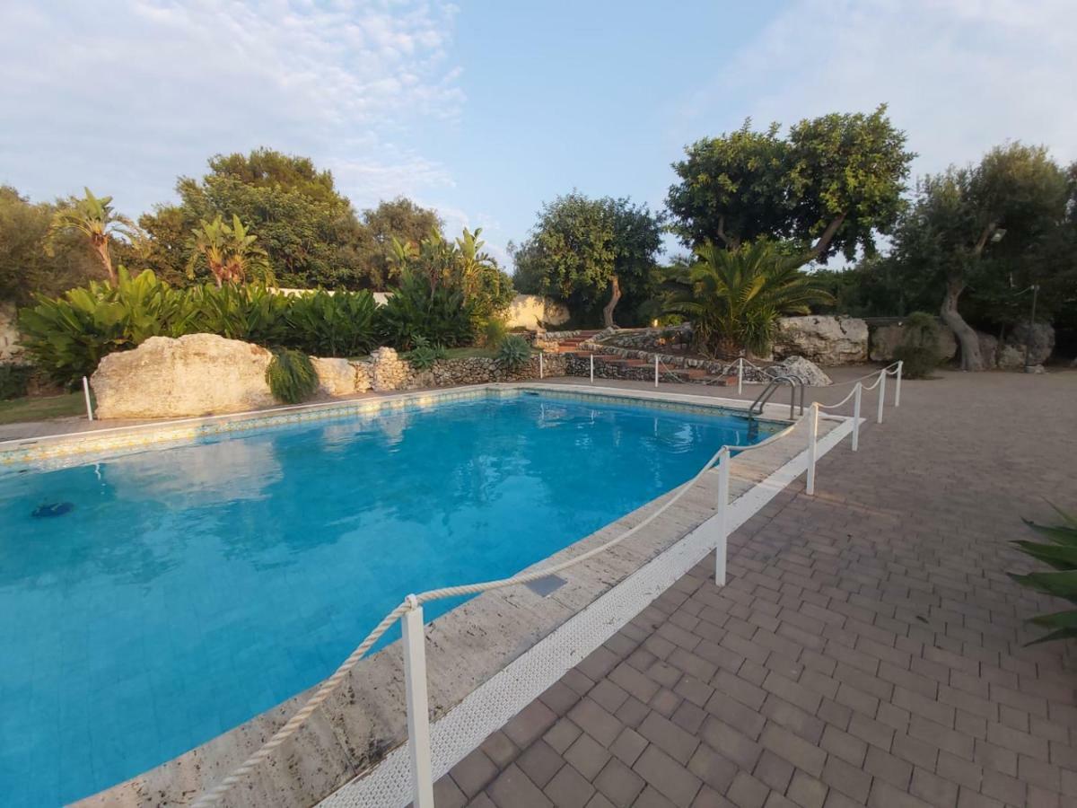 Isola Charm B&B - A Historic Villa Near Punta Del Pero Beach Syracuse ภายนอก รูปภาพ