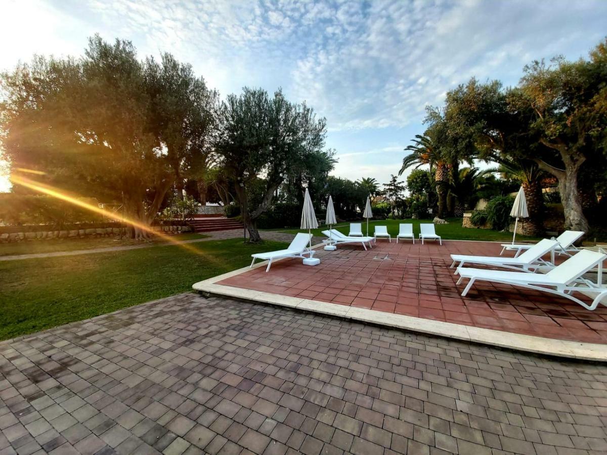 Isola Charm B&B - A Historic Villa Near Punta Del Pero Beach Syracuse ภายนอก รูปภาพ